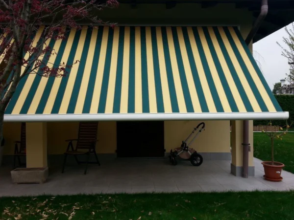 Installazione tenda compact in linea